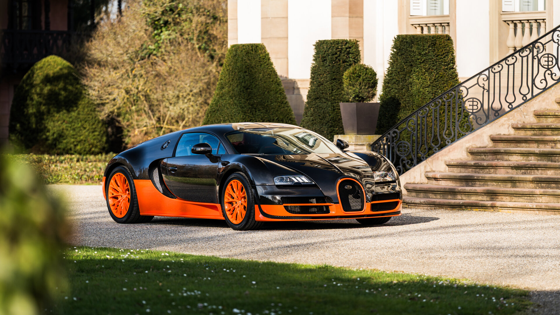 Bugatti отреставрировала уникальный Veyron после пробега 70 тысяч километров