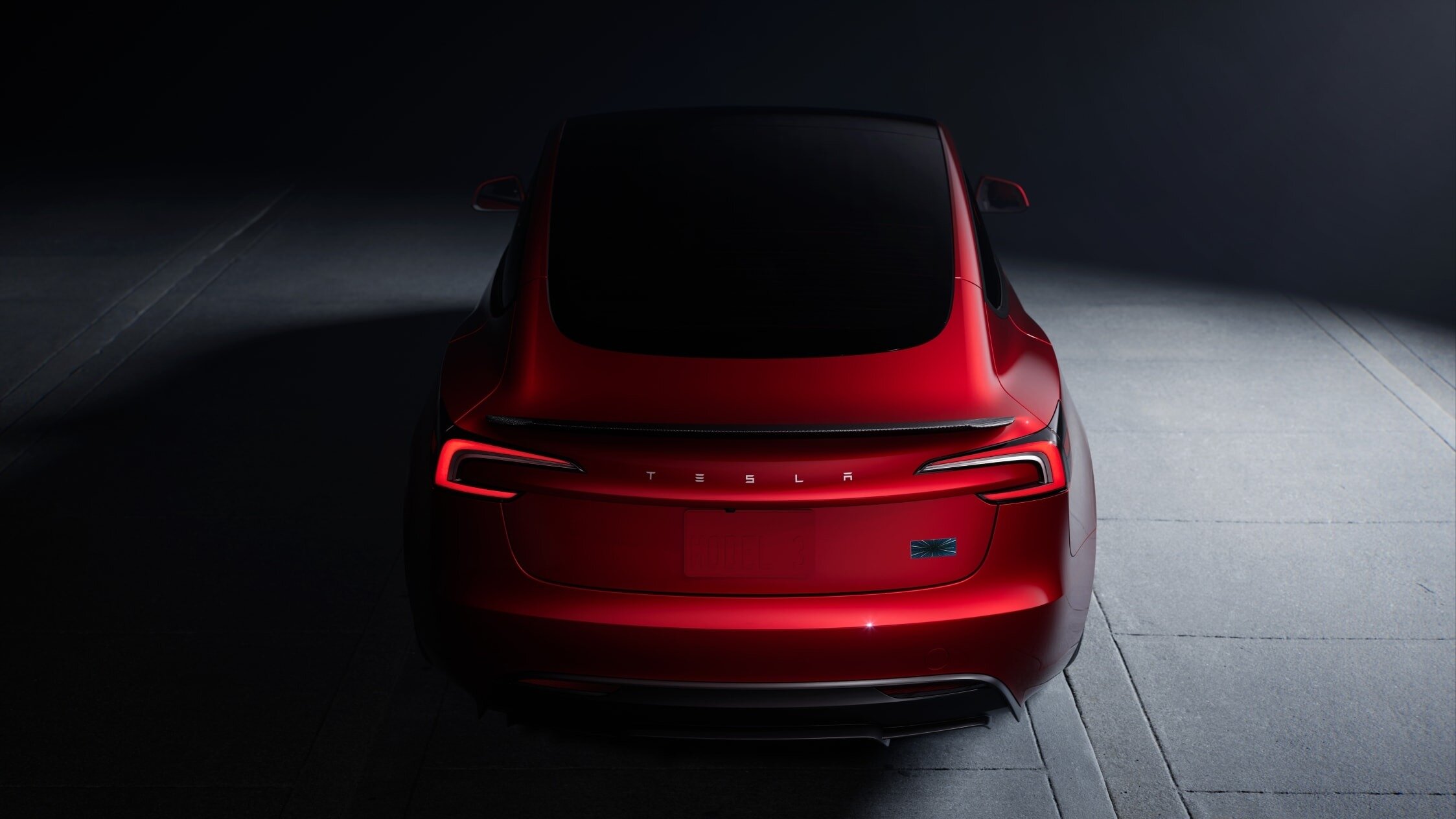 Tesla не хочет делать трёхмоторную Model 3