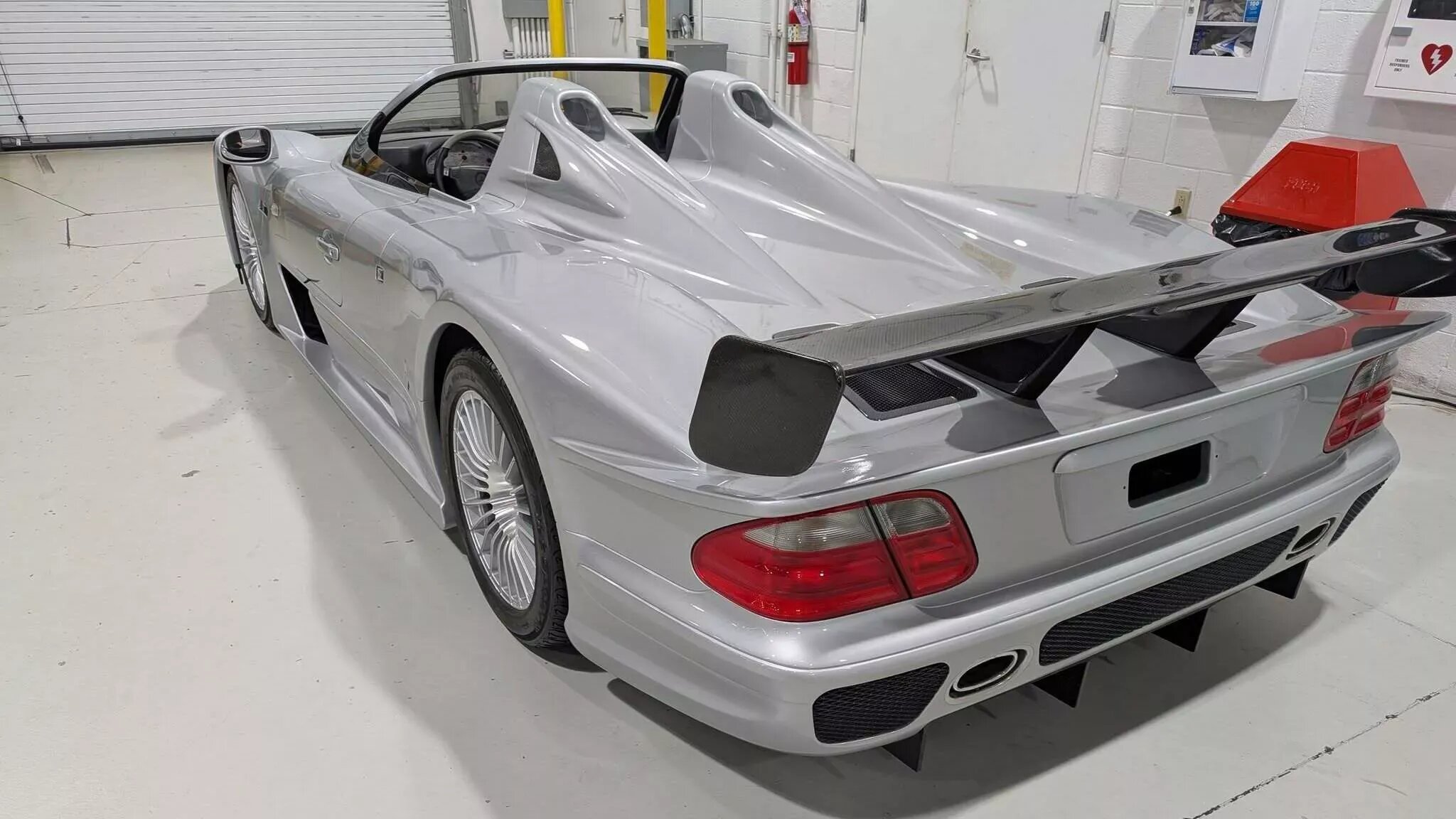 ФБР арестовало редчайший суперкар Mercedes-Benz CLK-GTR ценой 13 миллионов долларов