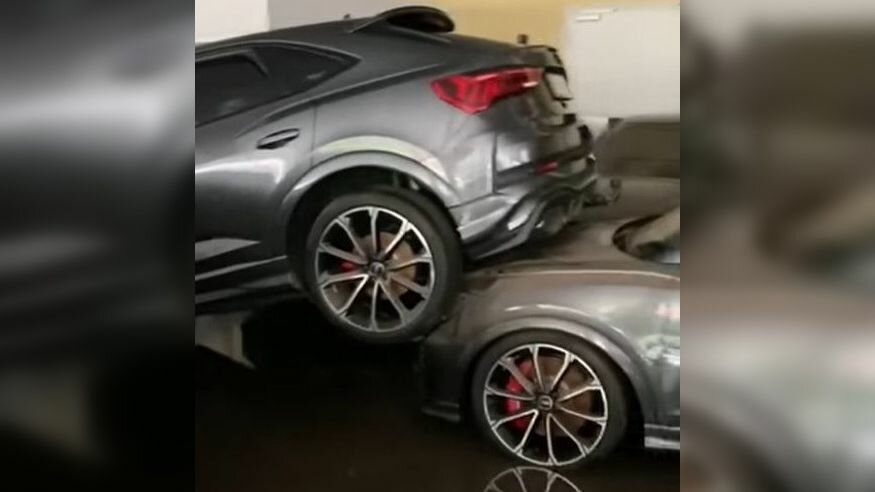 Посмотрите, что стало с дилерским центром Audi после потопа в Германии. Видео