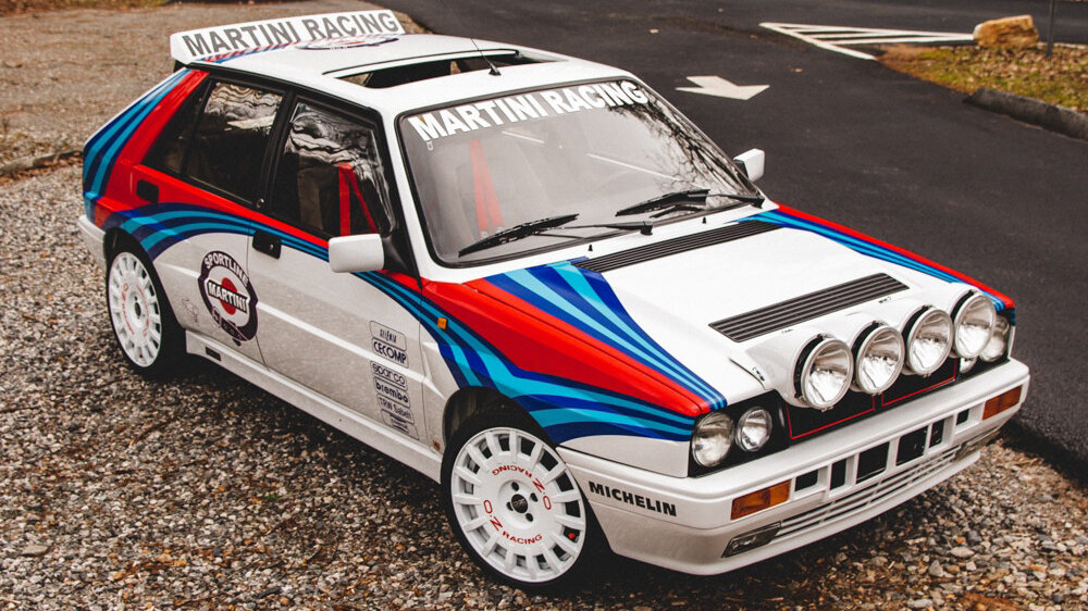 На продажу выставили копию раллийного хэтча Lancia Delta Integrale, которую не отличить от оригинала