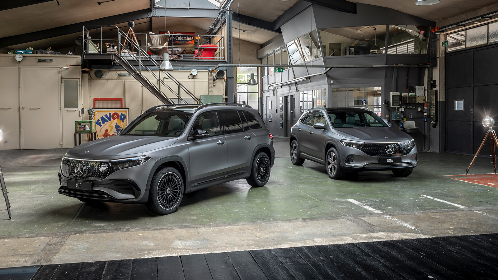 Электрокроссоверам Mercedes-Benz EQA и EQB освежили дизайн и увеличили запас хода