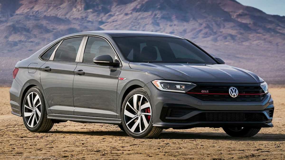 Новый седан VW Jetta получил мотор от хот-хэтча Golf GTI