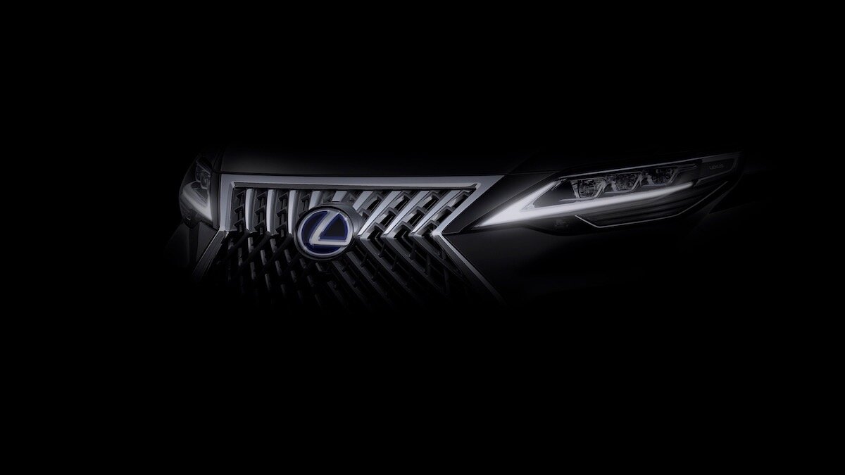 Минивэн Lexus показали на тизере