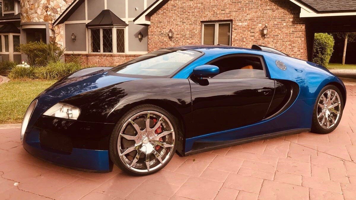 Ненастоящий Bugatti Veyron продают по цене настоящего Porsche 911
