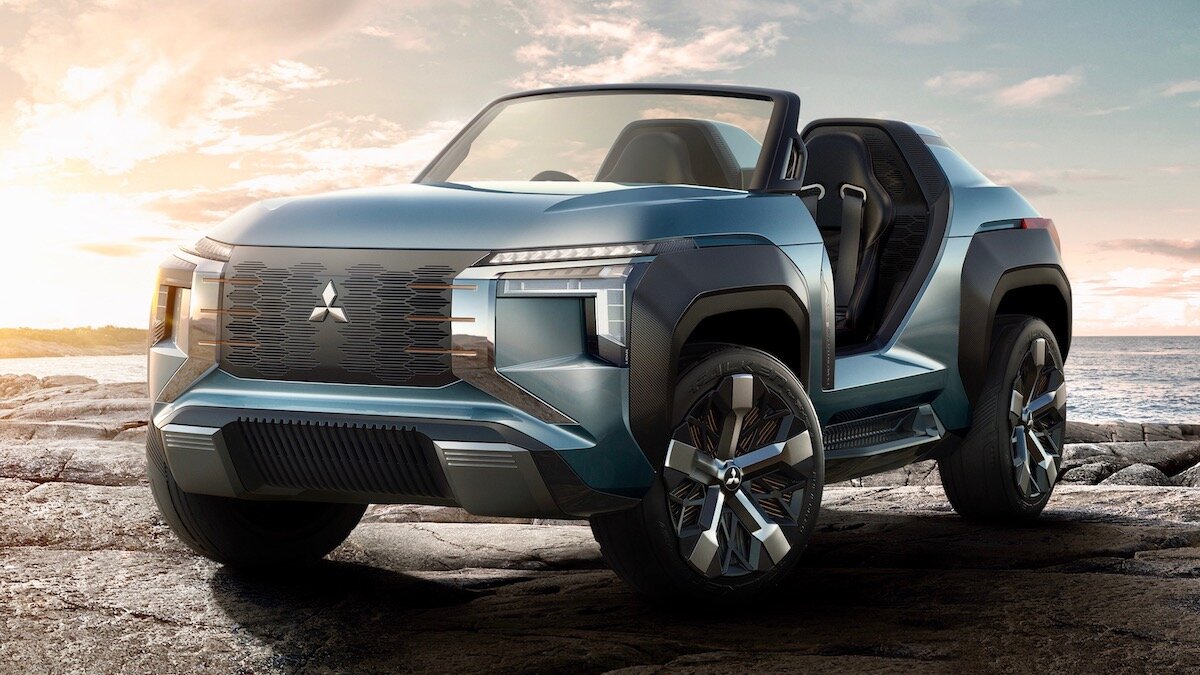 Mitsubishi Mi-Tech: багги с газотурбинным мотором и огромным проекционником
