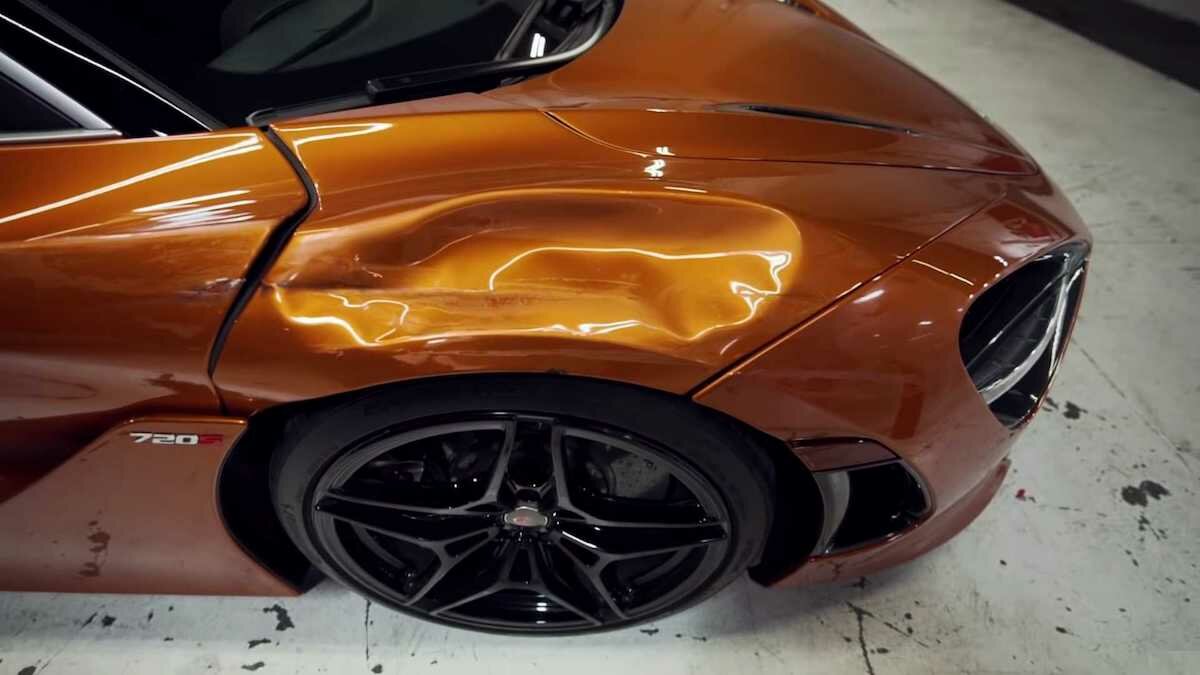 Вмятина на McLaren 720S вылилась в ремонт на 4,4 миллиона рублей