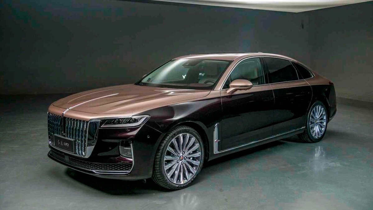 Представлен китайский седан Hongqi H9. Над его внешностью работал дизайнер Rolls-Royce