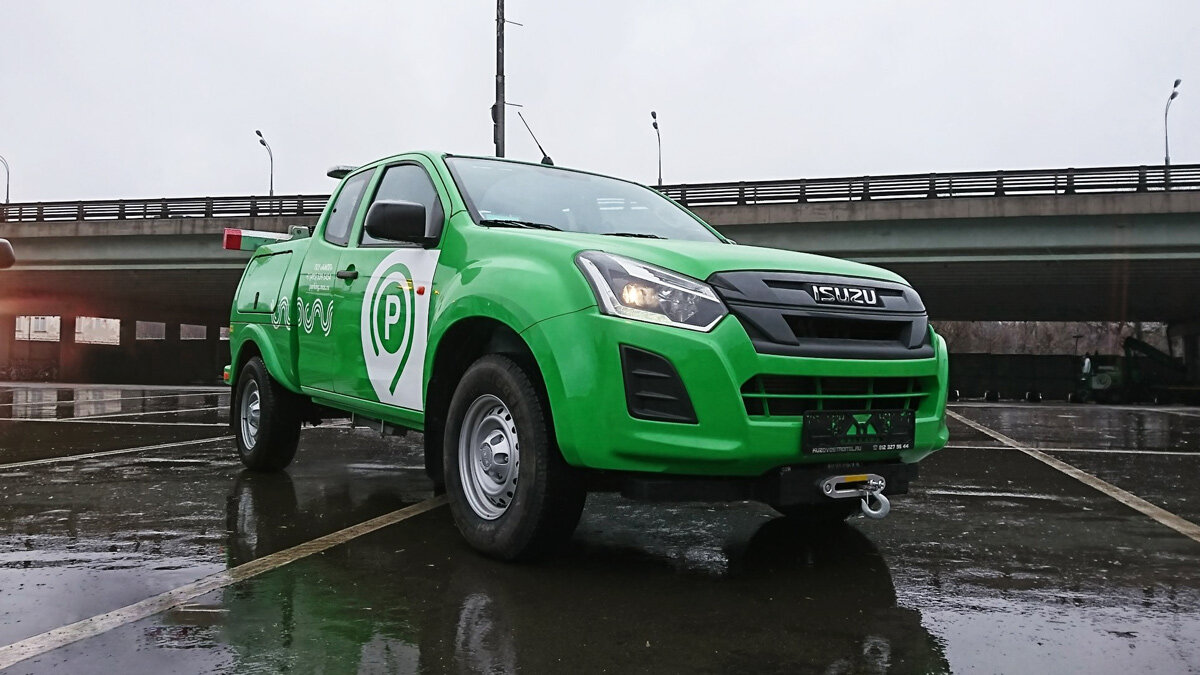 В Москве начнут эвакуировать машины из дворов и многоэтажных парковок