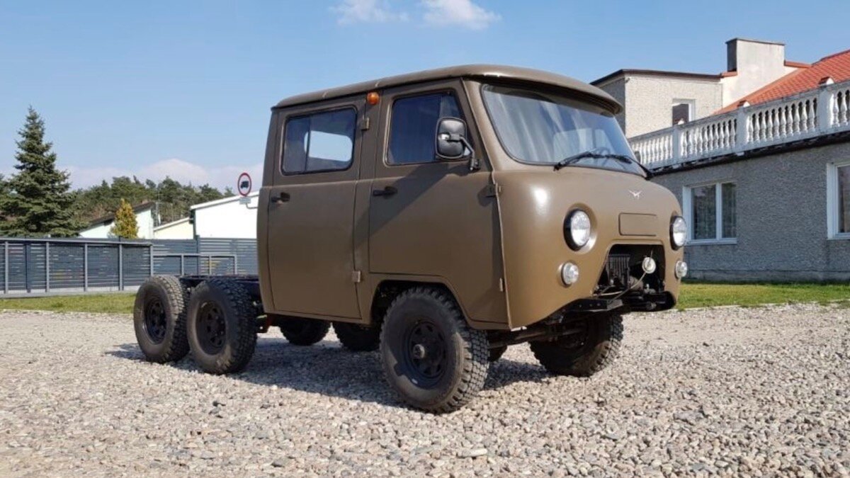 Посмотрите на «Буханку», из которой сделали шестиколёсный автодом