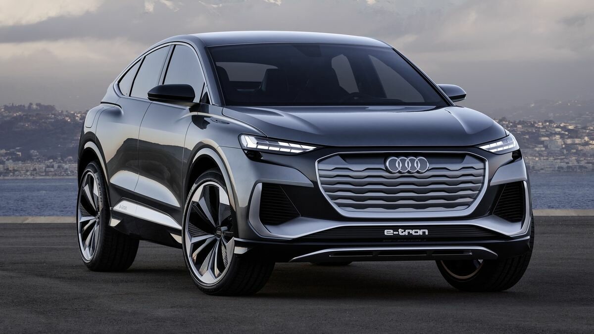 Марка Audi представила электрический купе-кроссовер Q4 Sportback e-tron