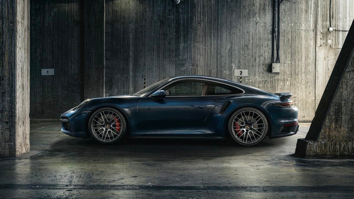 580 сил и 2,8 с до сотни: представлен новый Porsche 911 Turbo