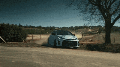 Та самая реклама Toyota, которую хотели запретить в Австралии. Видео