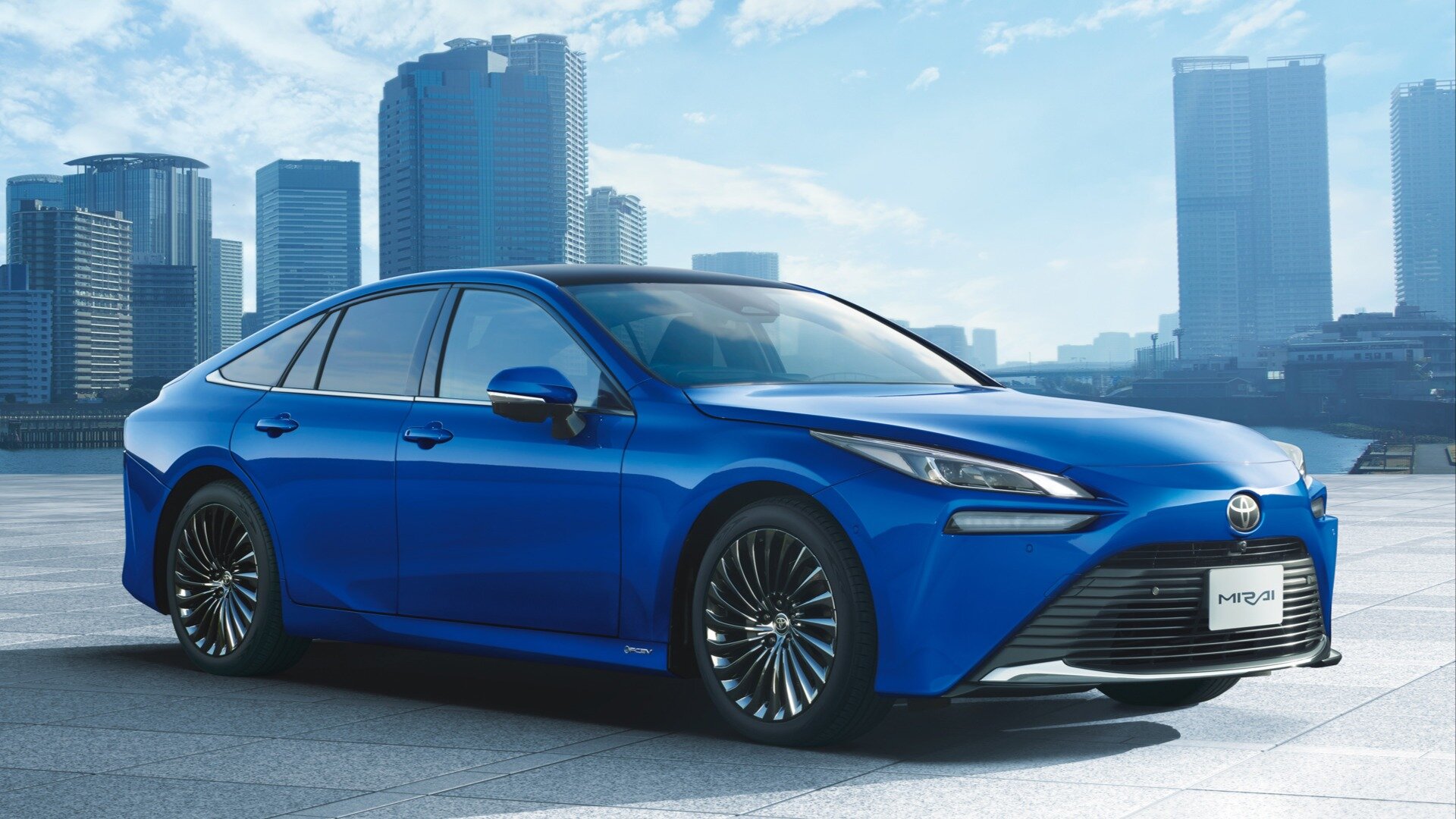 Toyota обновила водородомобиль Mirai