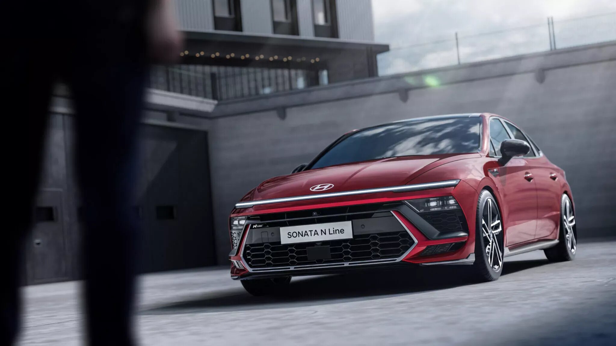 Представлена обновлённая Hyundai Sonata: другая внешность и большие экраны