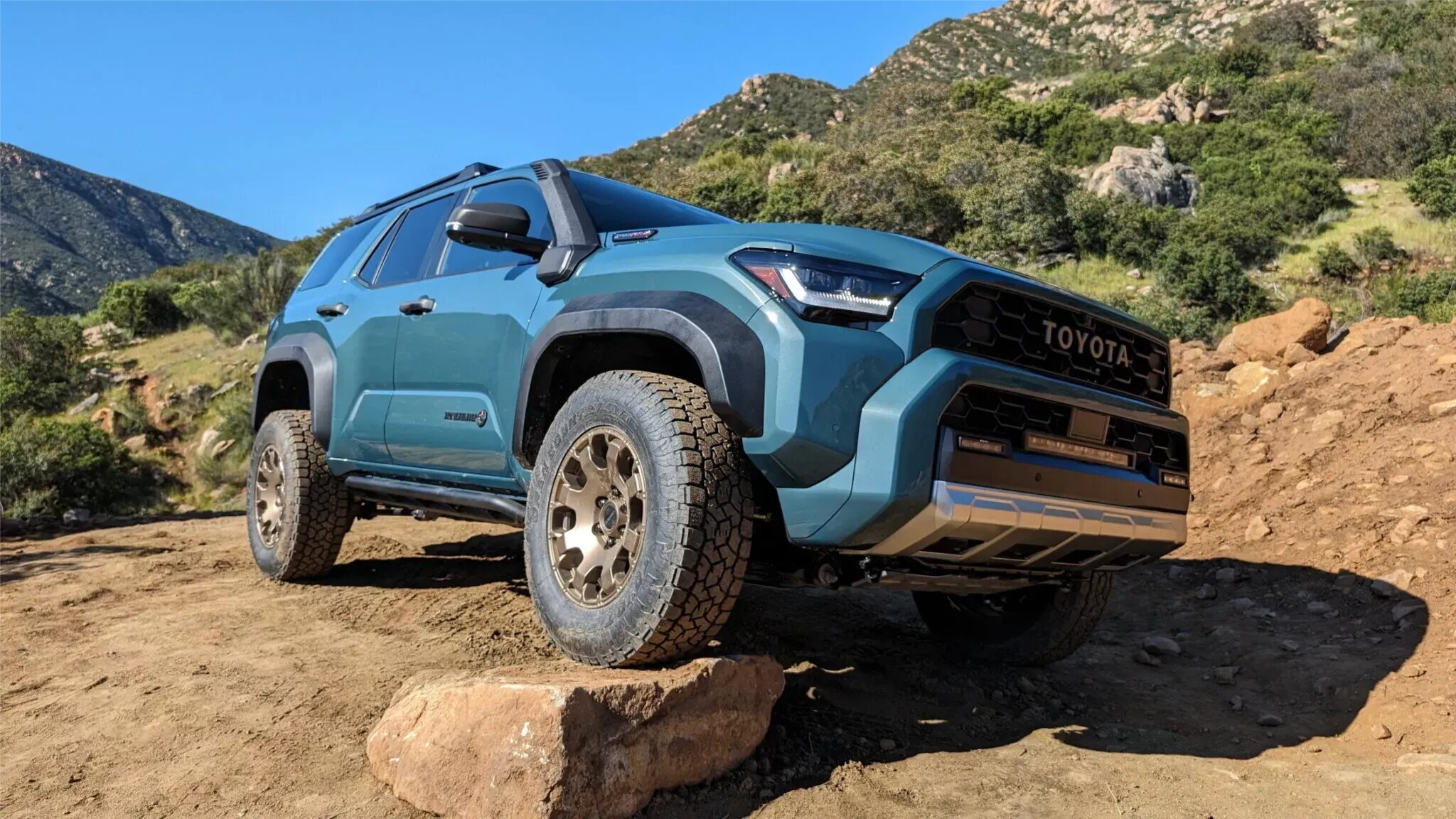 Представлен новый Toyota 4Runner: без V6, но с внедорожной версией