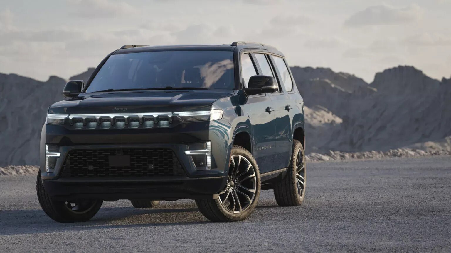 Jeep обновил Wagoneer и добавил ему очень мощный гибрид