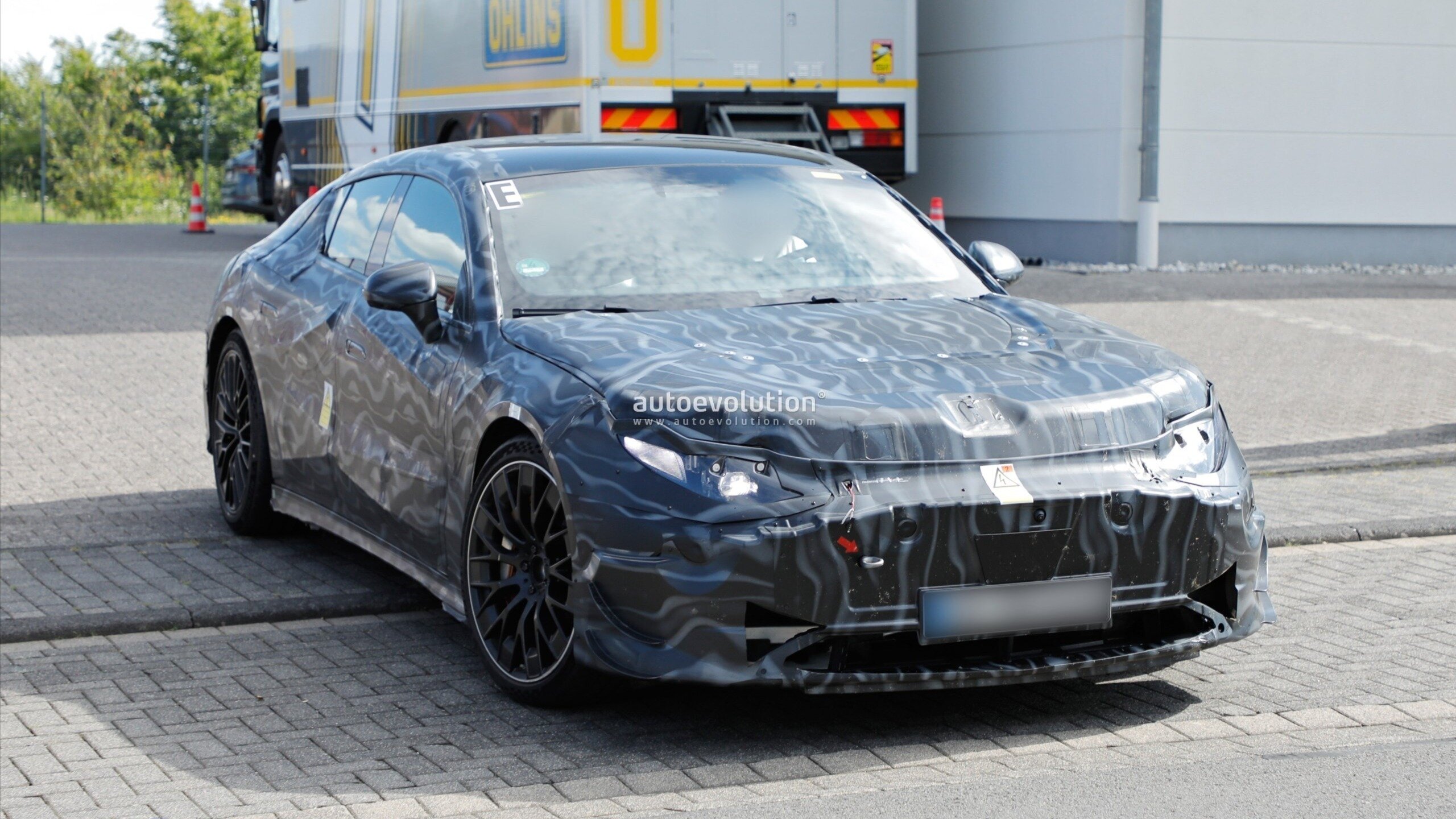 Электрический Mercedes-AMG GT получит полноуправляемое шасси