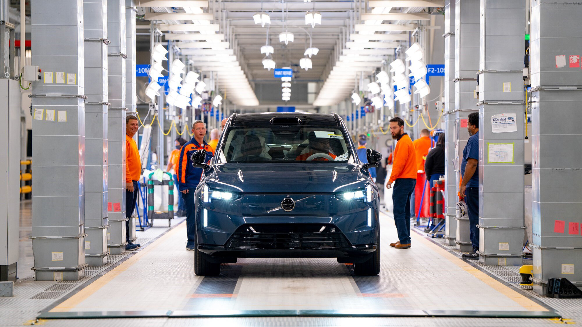 Volvo начала производство электрического EX90 через два года после премьеры