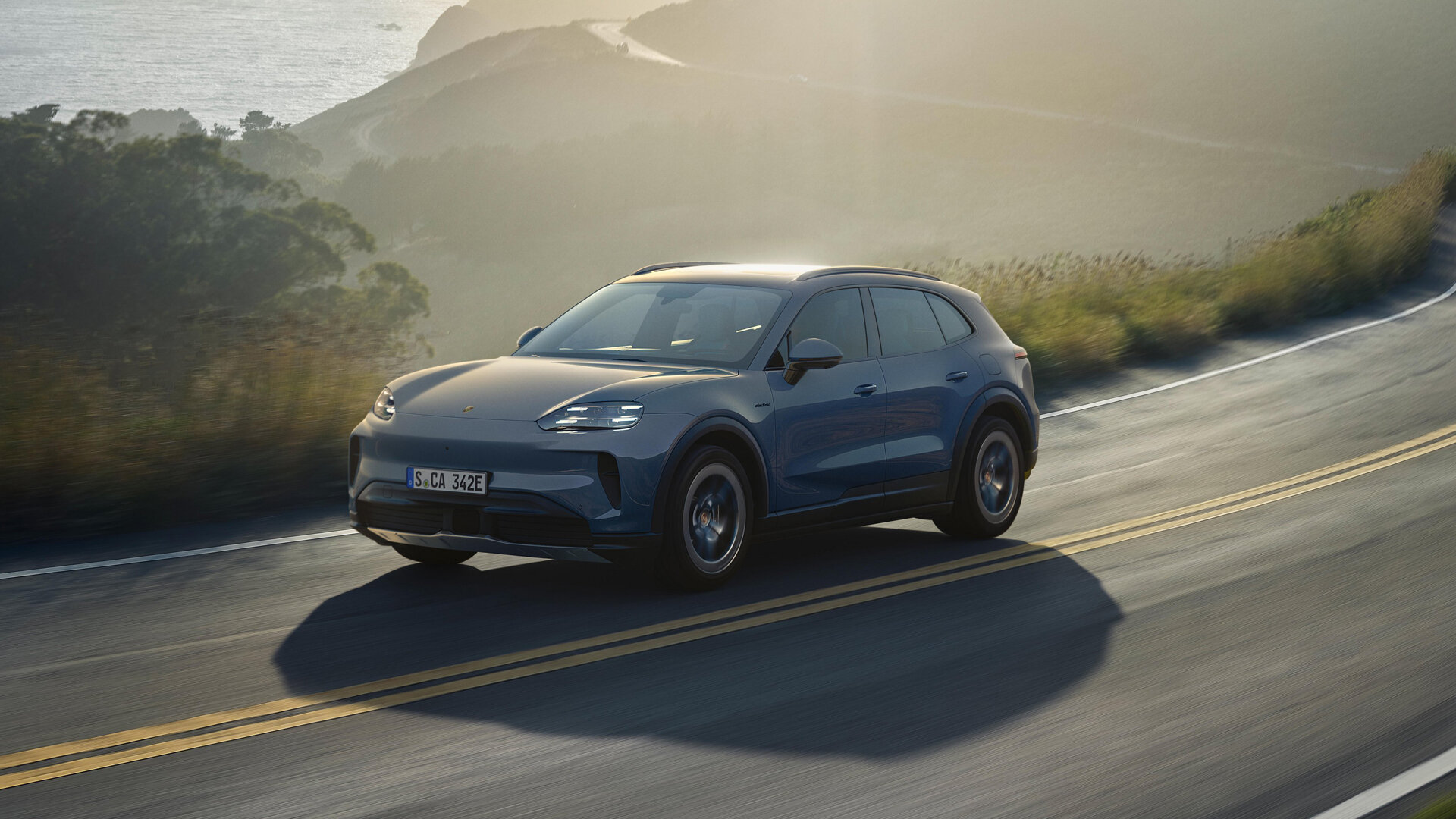 Электрический Porsche Cayenne получил новую 544-сильную модификацию 