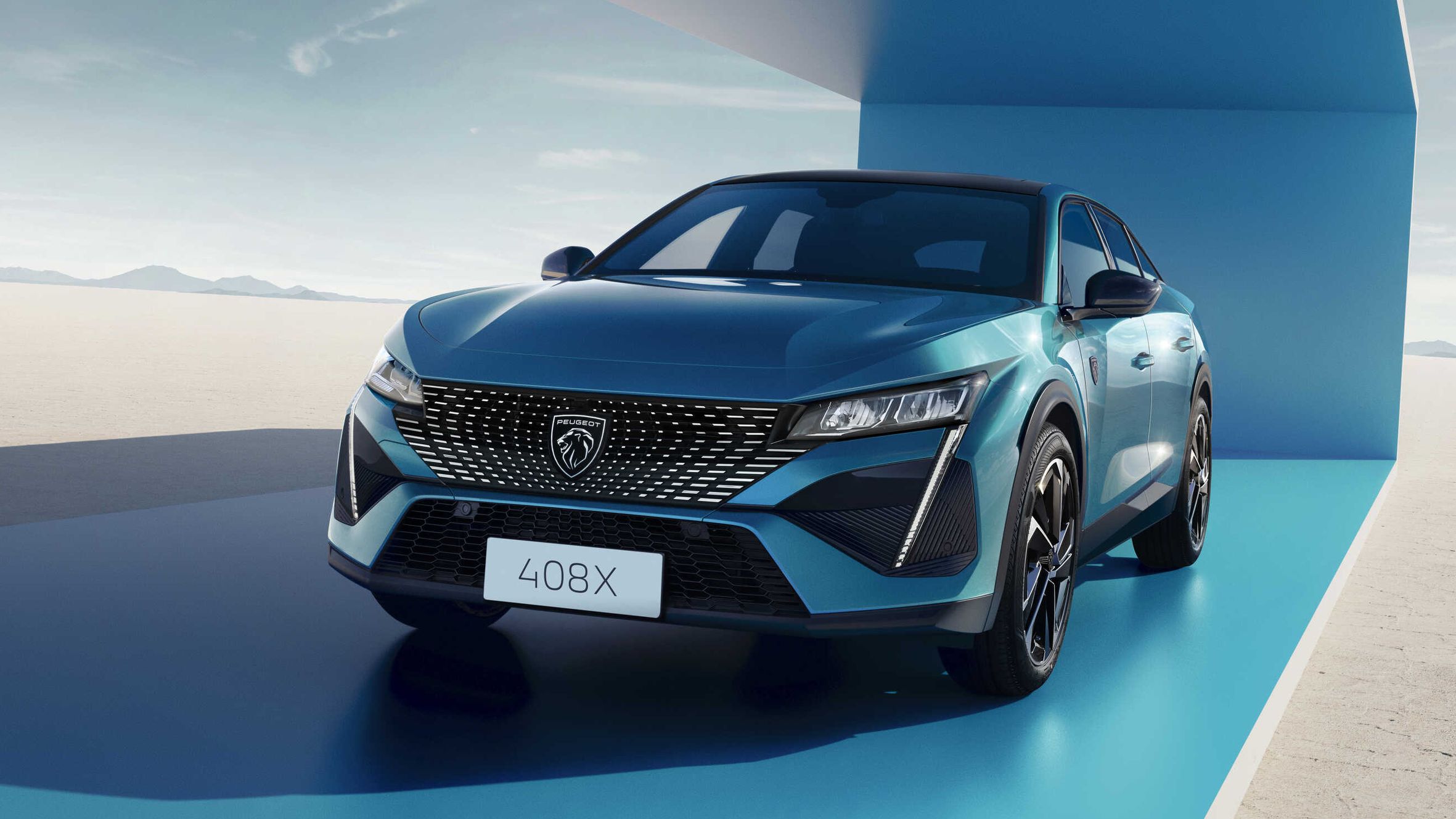 В России начались продажи кроссовера Peugeot 408 X за 4,7 миллиона рублей