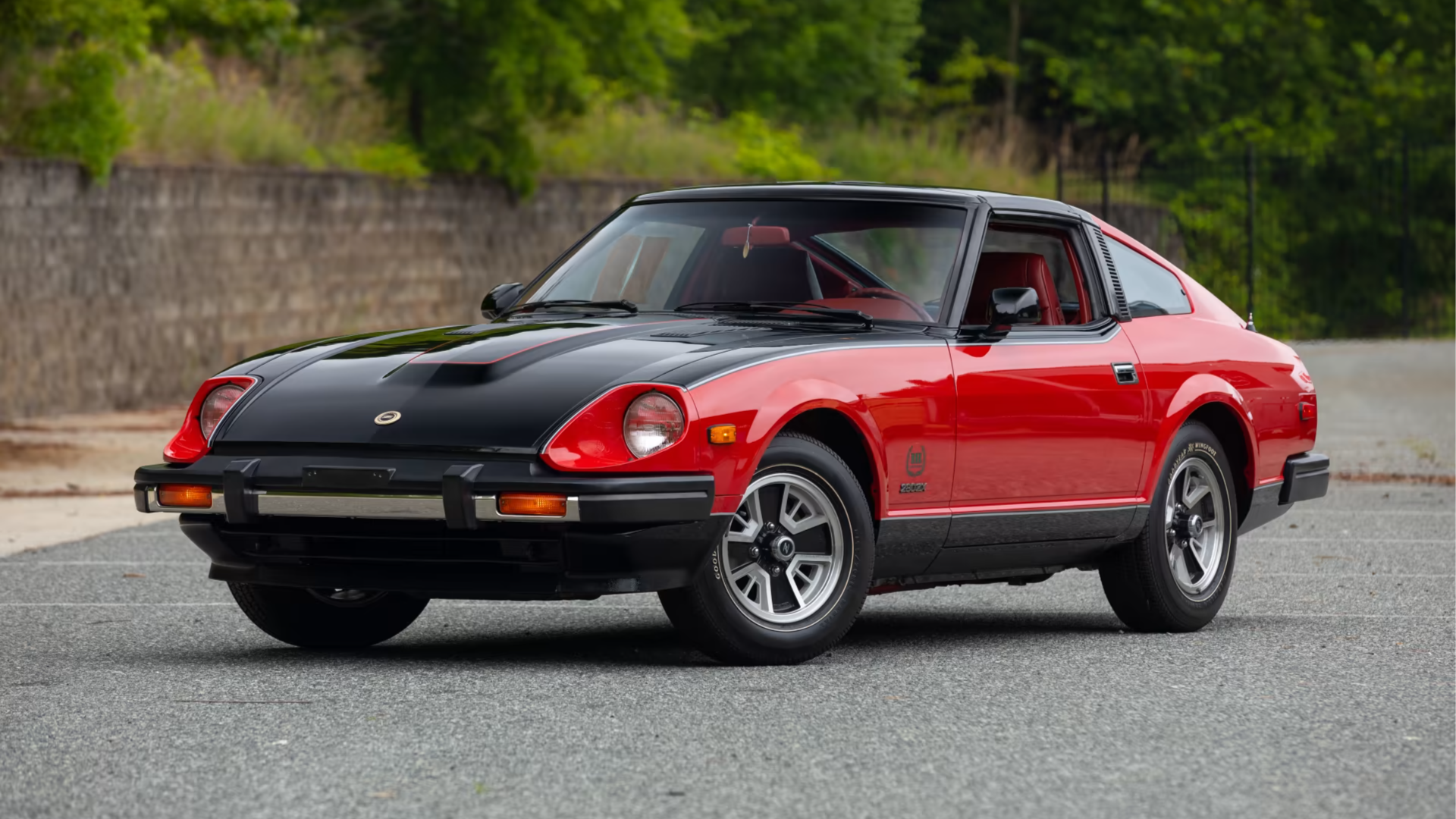 43-летний Datsun 280ZX с пробегом 45 километров продали дороже нового Porsche 911 Turbo