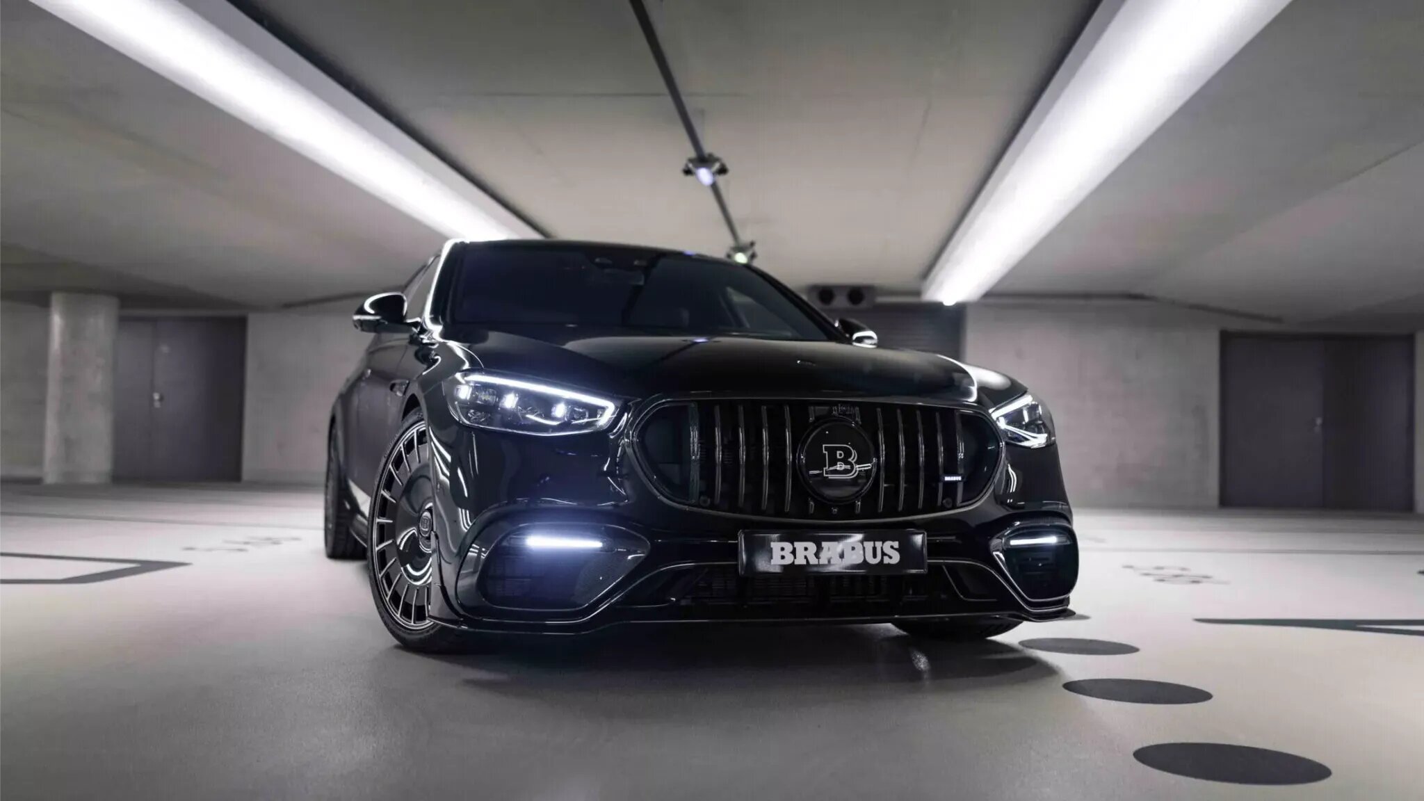 Мощнейший S-класс от Brabus сможет разгоняться до сотни за 3,2 секунды