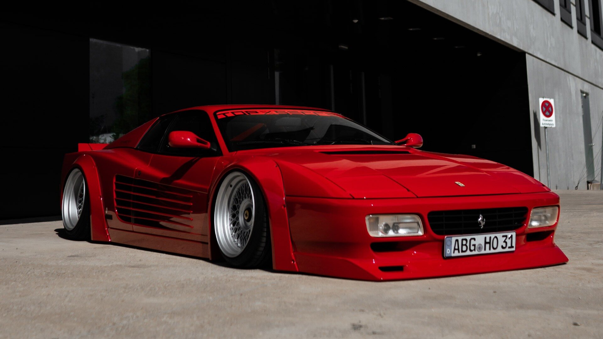 Японцы сделали экстремально широкий обвес для Ferrari 512