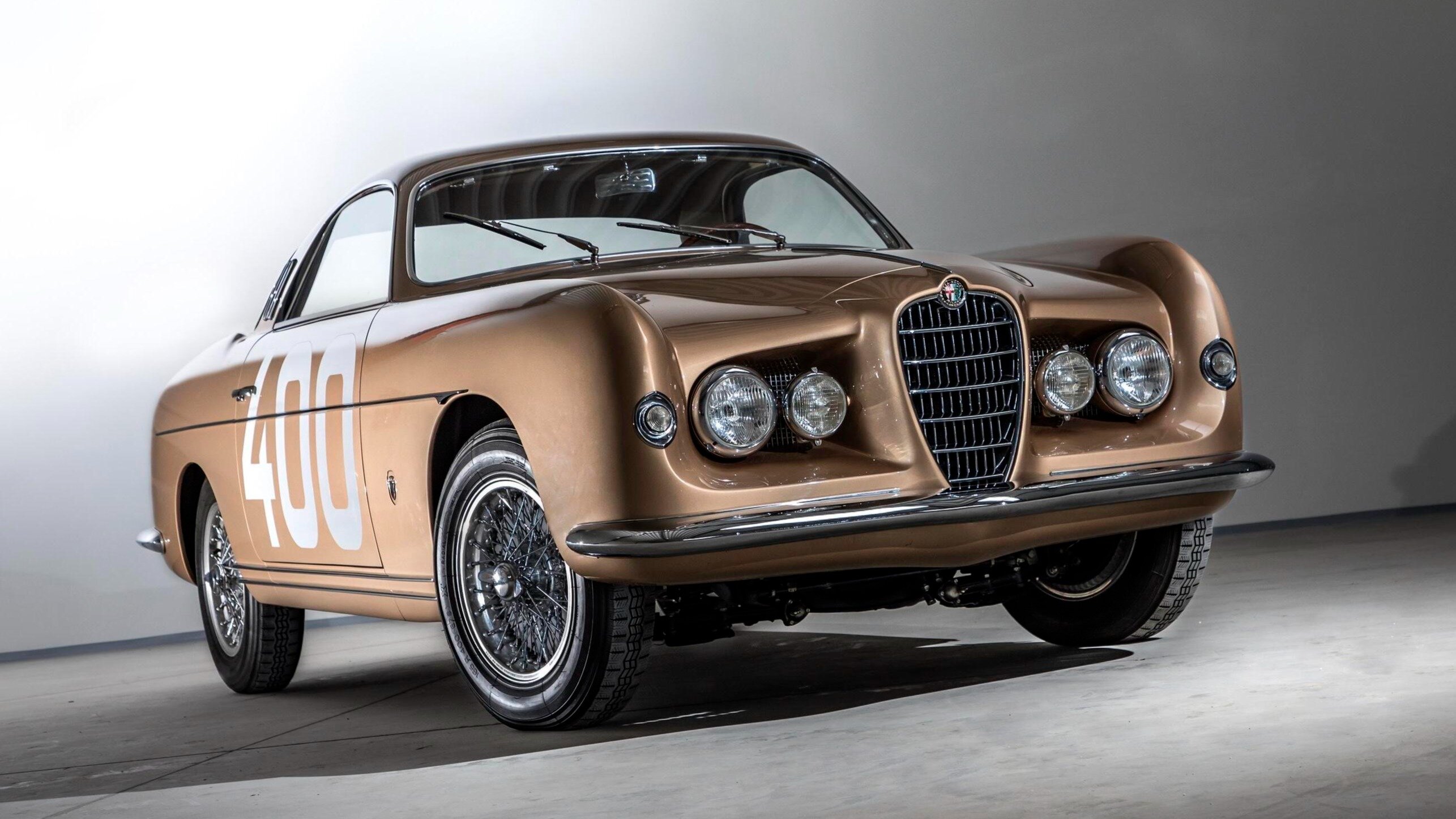 Редкую 70-летнюю Alfa Romeo продают на аукционе: за неё уже предложили 80 тысяч долларов