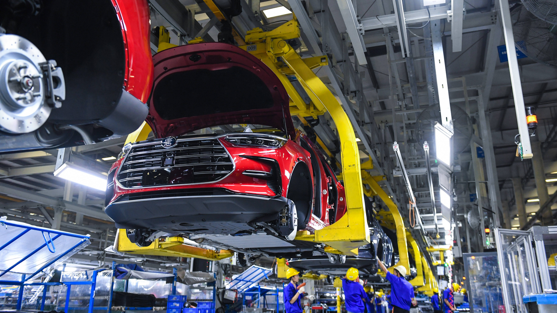 BYD, Great Wall и Xpeng отсудили у блогеров более 300 тысяч долларов