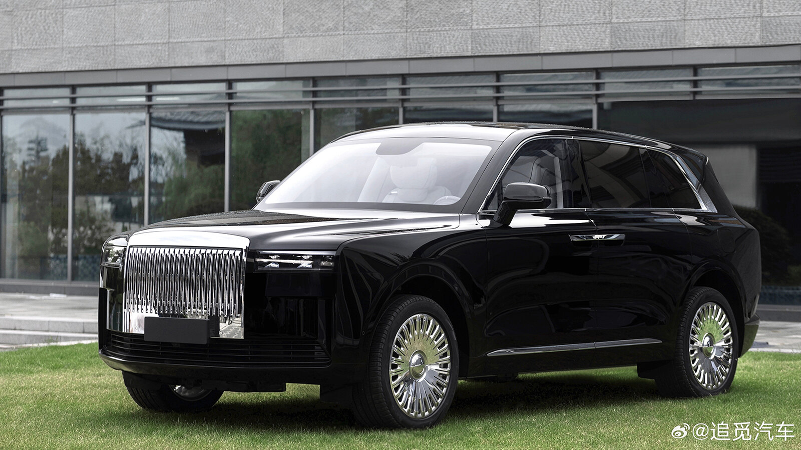 Копиями Bugatti и Rolls-Royce от производителя пылесосов заинтересовались дилеры из 22 стран
