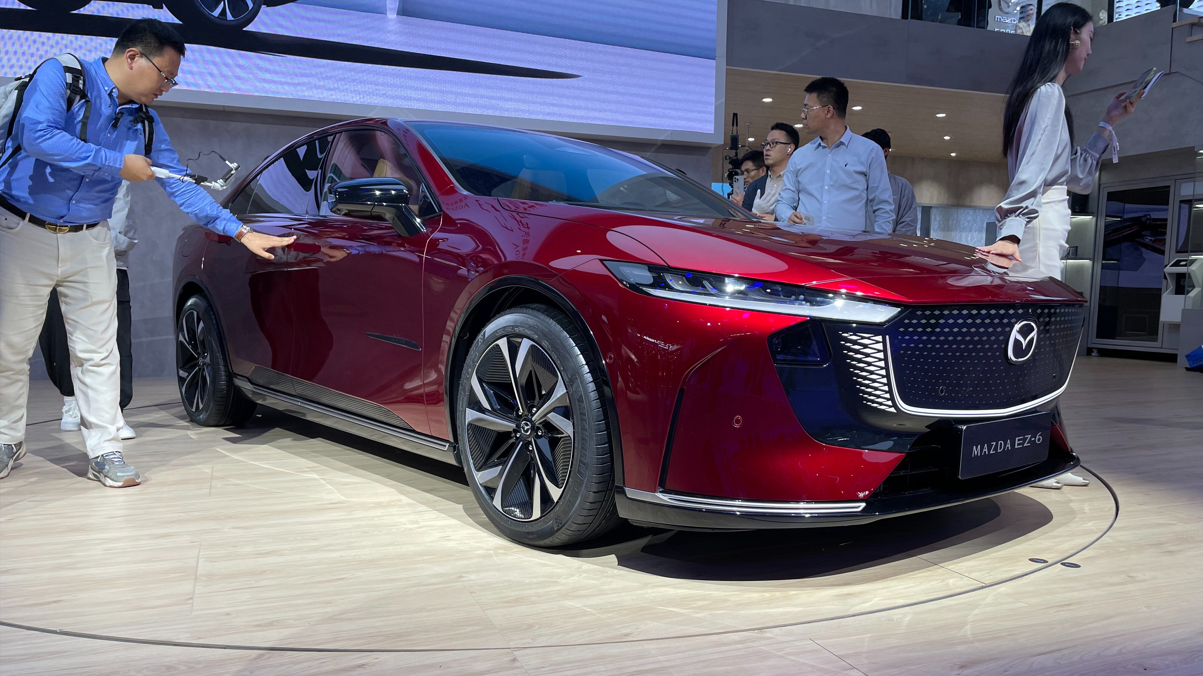 Mazda представила новое семейство электрокаров EZ для Китая