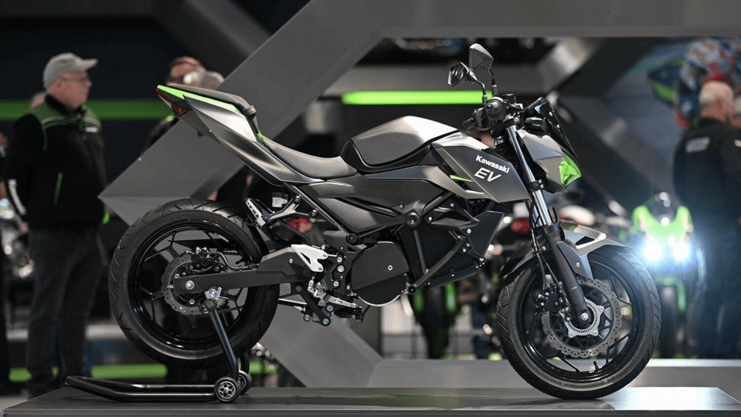 Kawasaki показала прототип первого электробайка