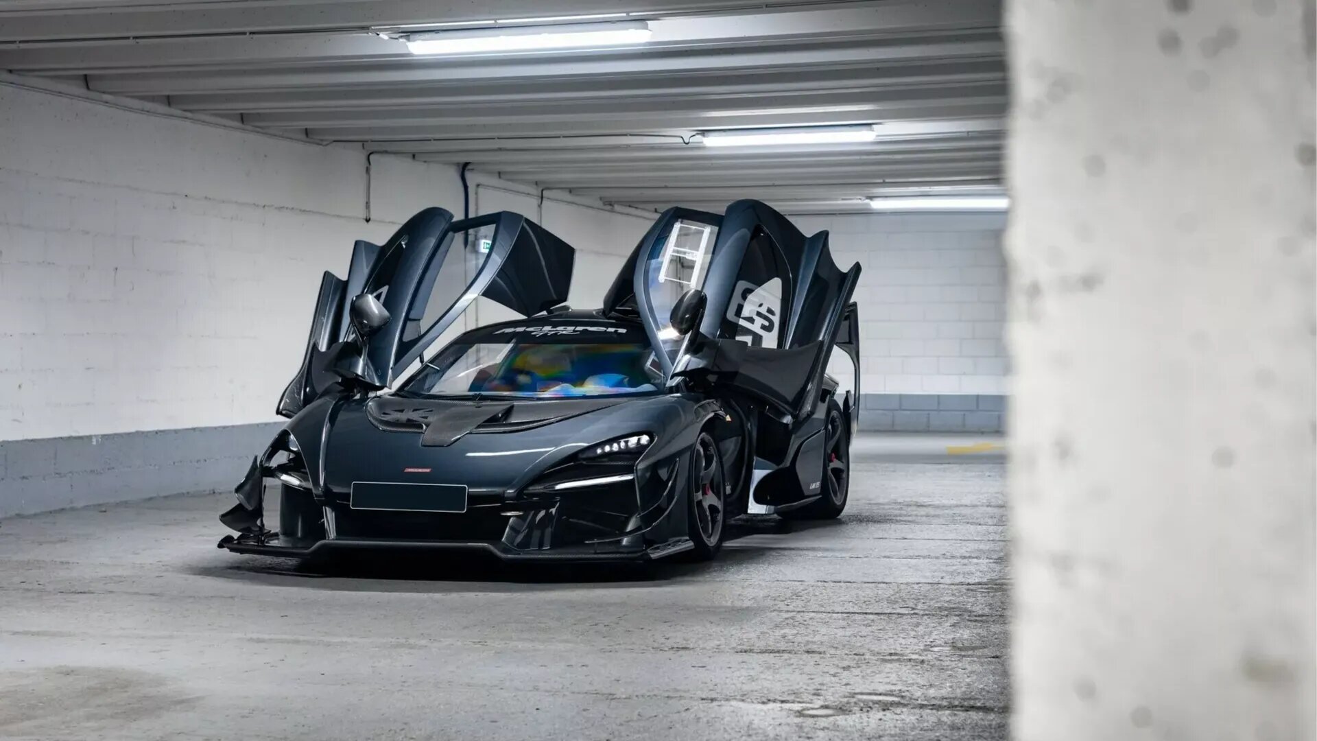Уникальный McLaren Senna от Lanzante уйдёт с молотка
