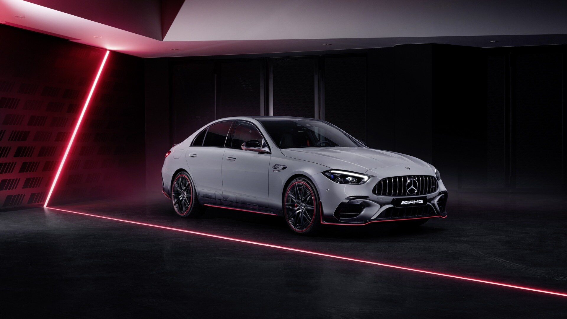 Гибридный Mercedes-AMG C 63 получил первую спецверсию