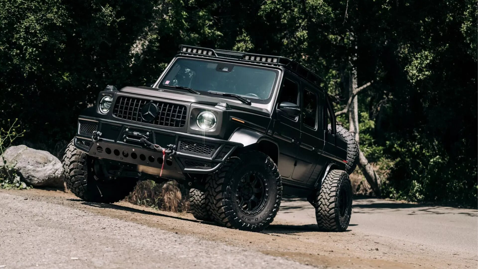 Mercedes-AMG G 63 превратили в пикап для внедорожных приключений