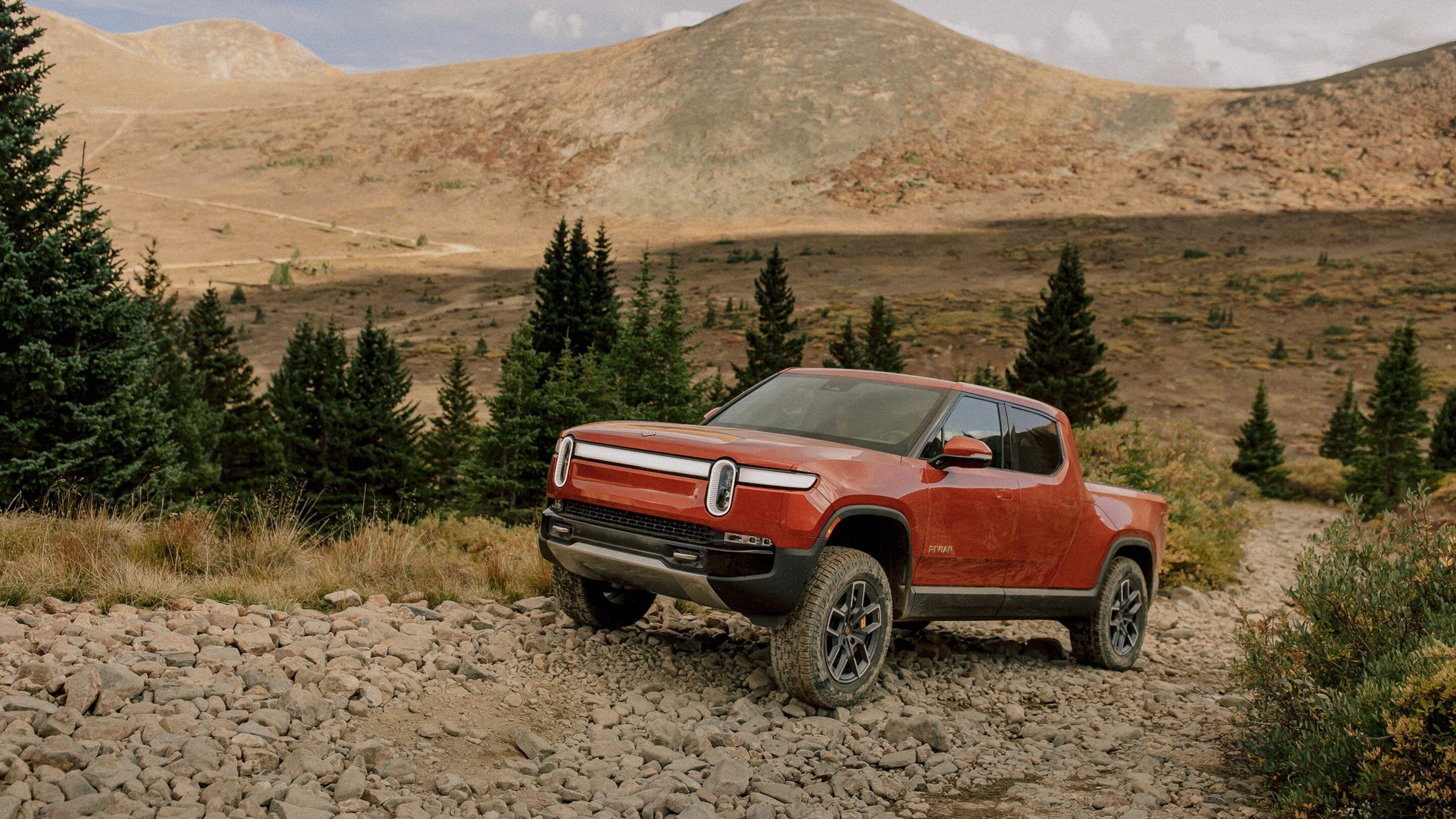 Rivian запатентовала «понижайку» для внедорожных электромобилей