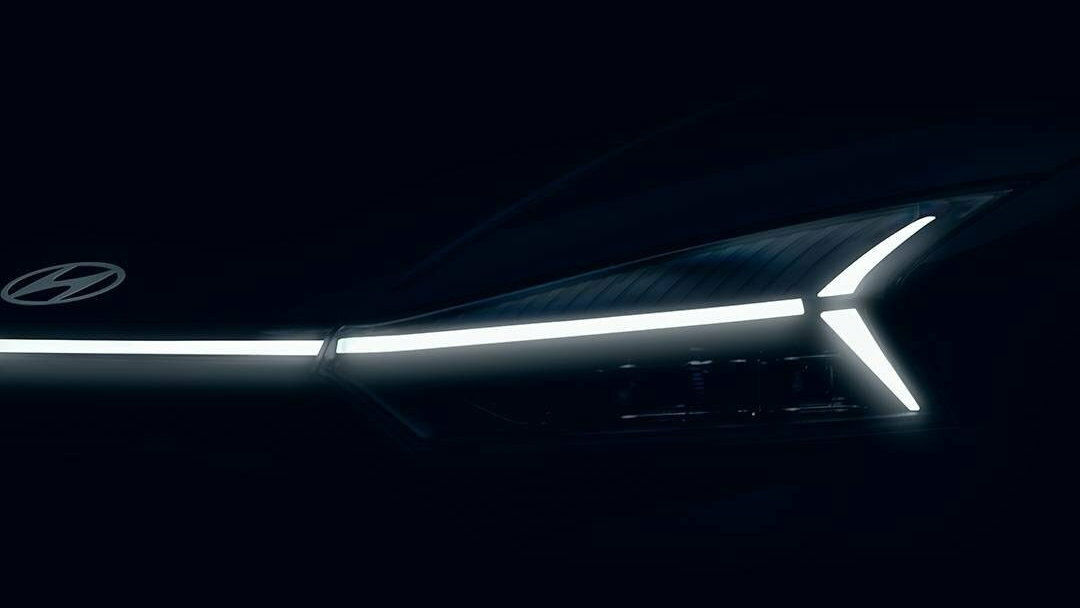 Hyundai намекнул на внешность нового i20