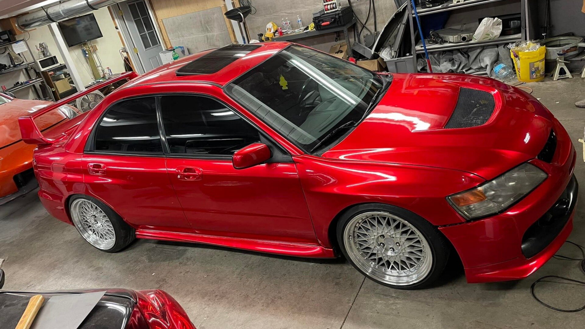 В США скрестили культовые спорткары Mitsubishi Lancer Evolution и Subaru Impreza WRX