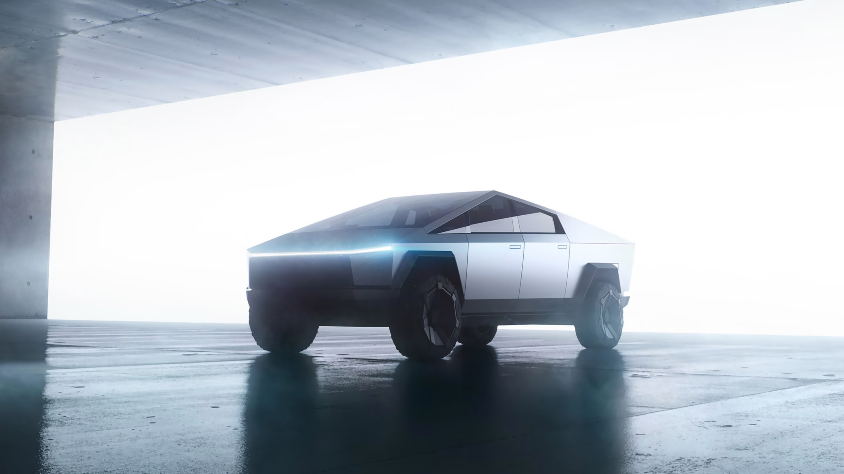 Один из клиентов Tesla бесплатно получит Cybertruck