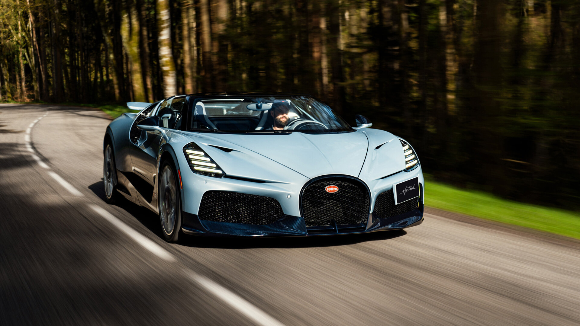 Bugatti хочет установить рекорд максимальной скорости среди родстеров