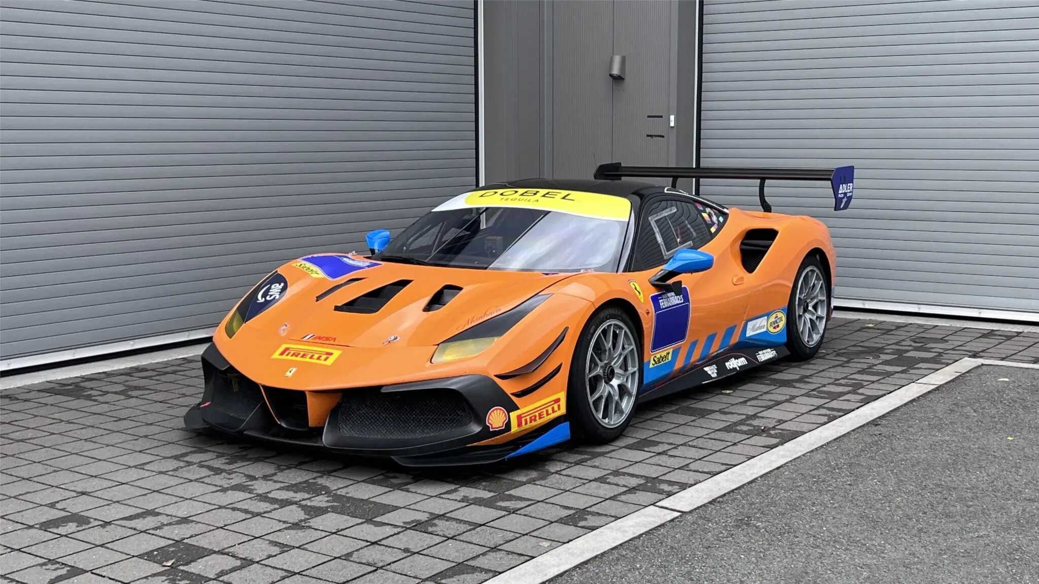 За гоночный Ferrari 488 Challenge Evo на торгах предложили 81 тысячу долларов