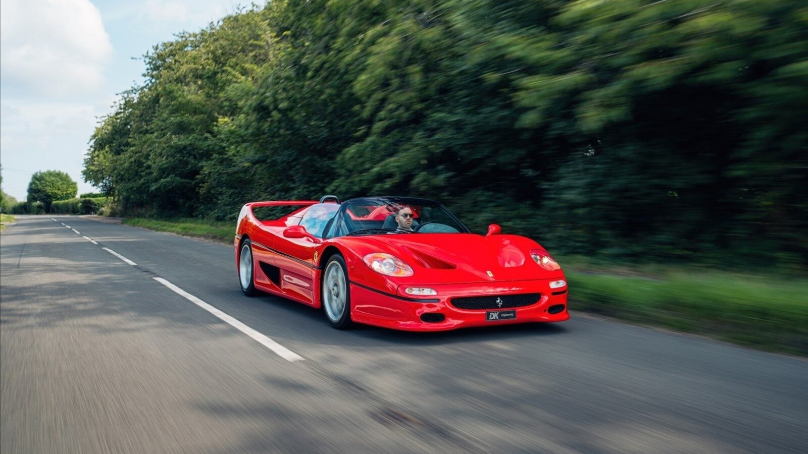 Редчайший предсерийный суперкар Ferrari F50 выставлен на продажу