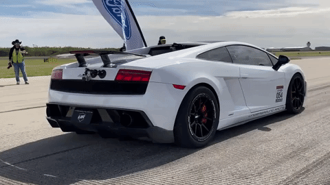 3000-сильный Lamborghini Gallardo установил дрэговый рекорд: за 800 метров он разогнался до 408 км/ч