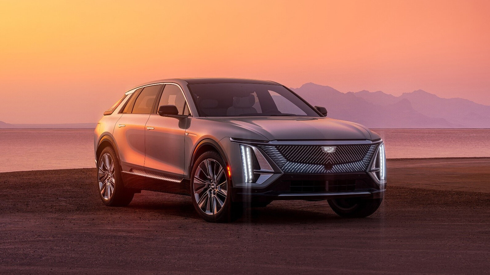 Покупателям электрокроссовера Cadillac Lyriq запретили рассказывать о его поломках