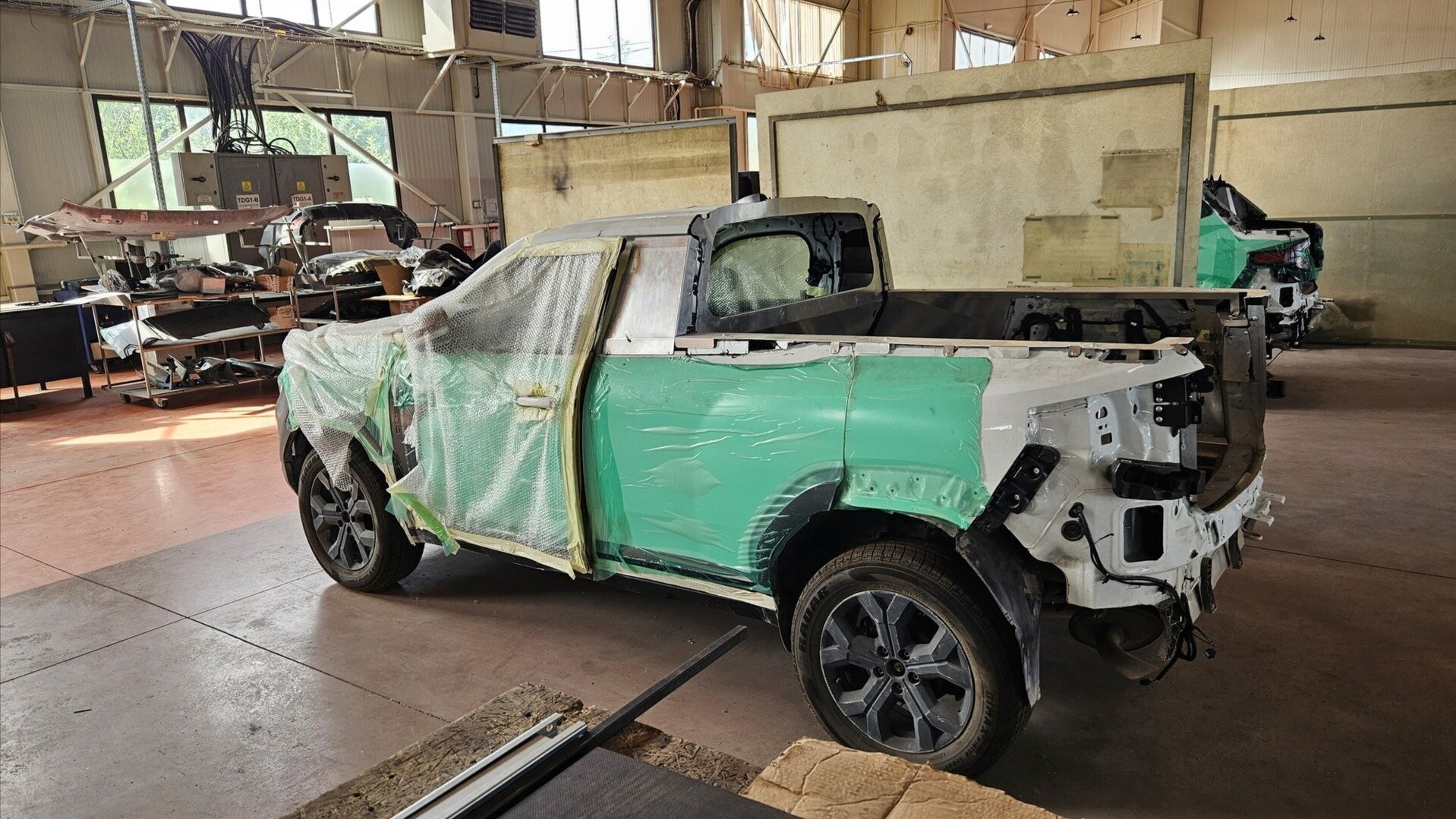 Dacia готовит ещё один пикап на базе Duster, на этот раз двухдверный