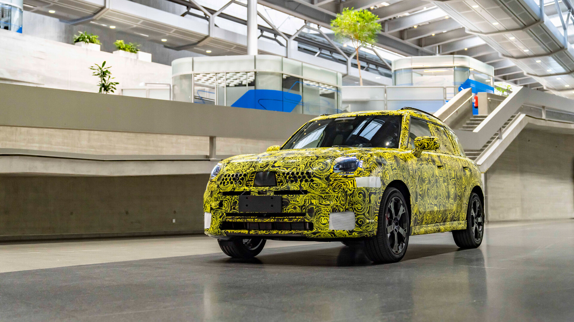 BMW запустит производство электрокроссовера MINI уже в нынешнем году