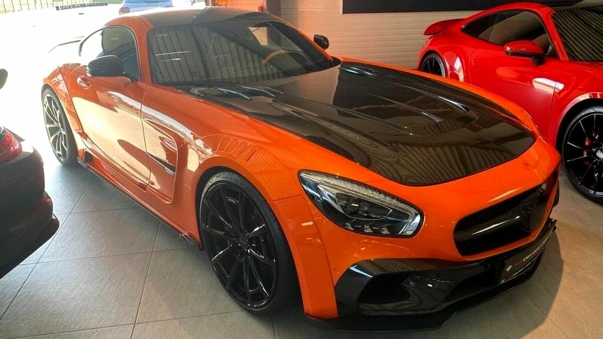 В Москве продают уникальный суперкар Mercedes-AMG GT S от Mansory