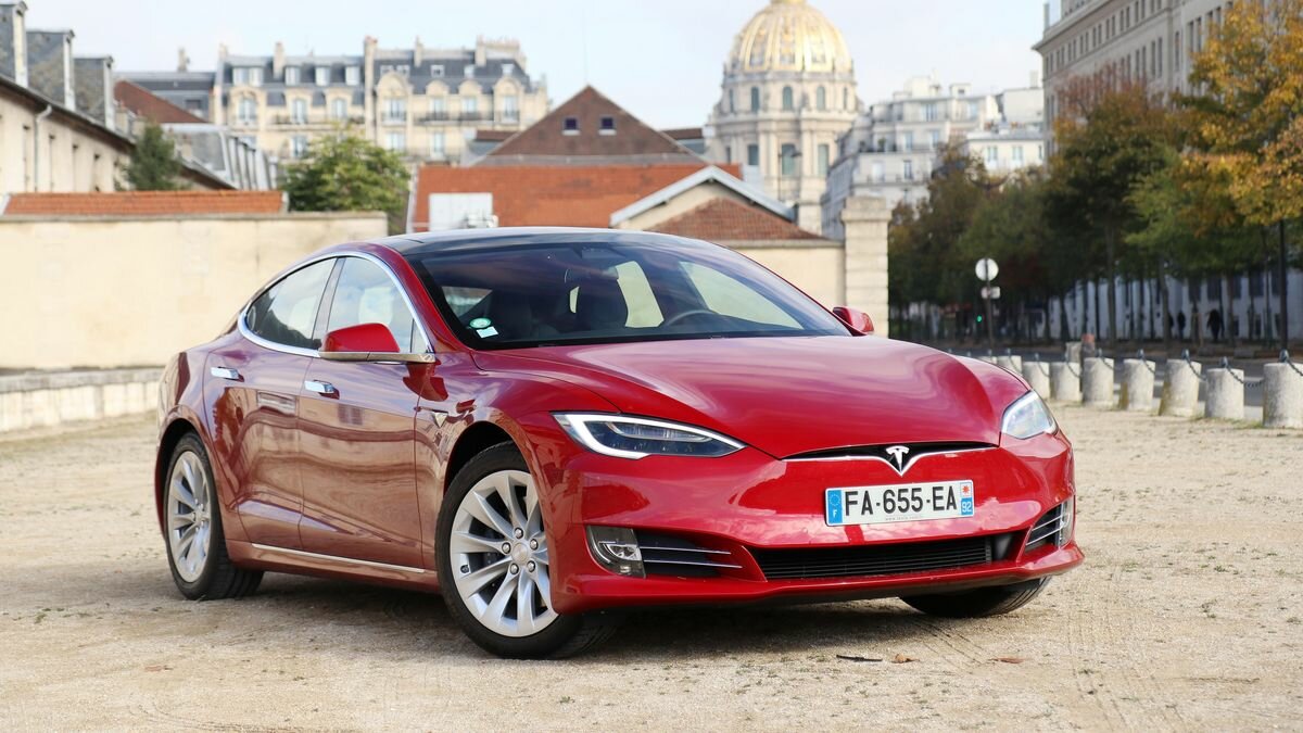В Германии оценили надёжность электрокаров. Tesla Model S оказалась на последнем месте