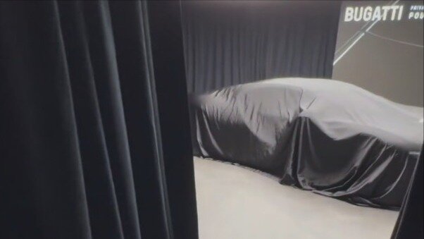 Глава Rimac показал новый Bugatti под покрывалом